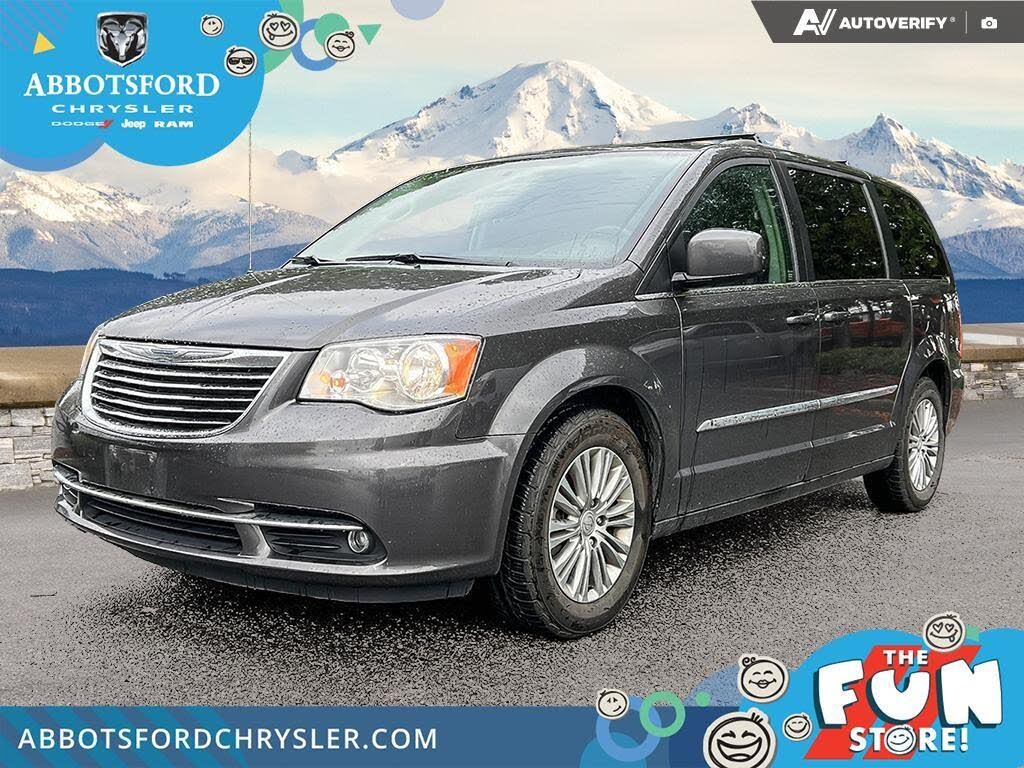 2015 Chrysler Town & Country Touring-L FWD