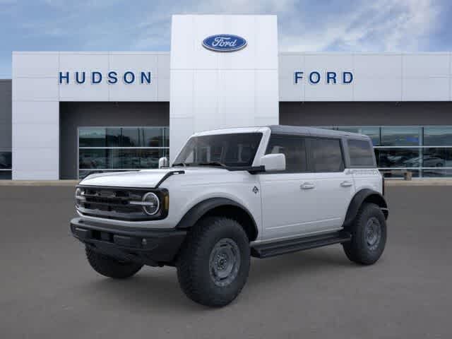 2025 Ford Bronco Outer Banks 4-Door 4WD