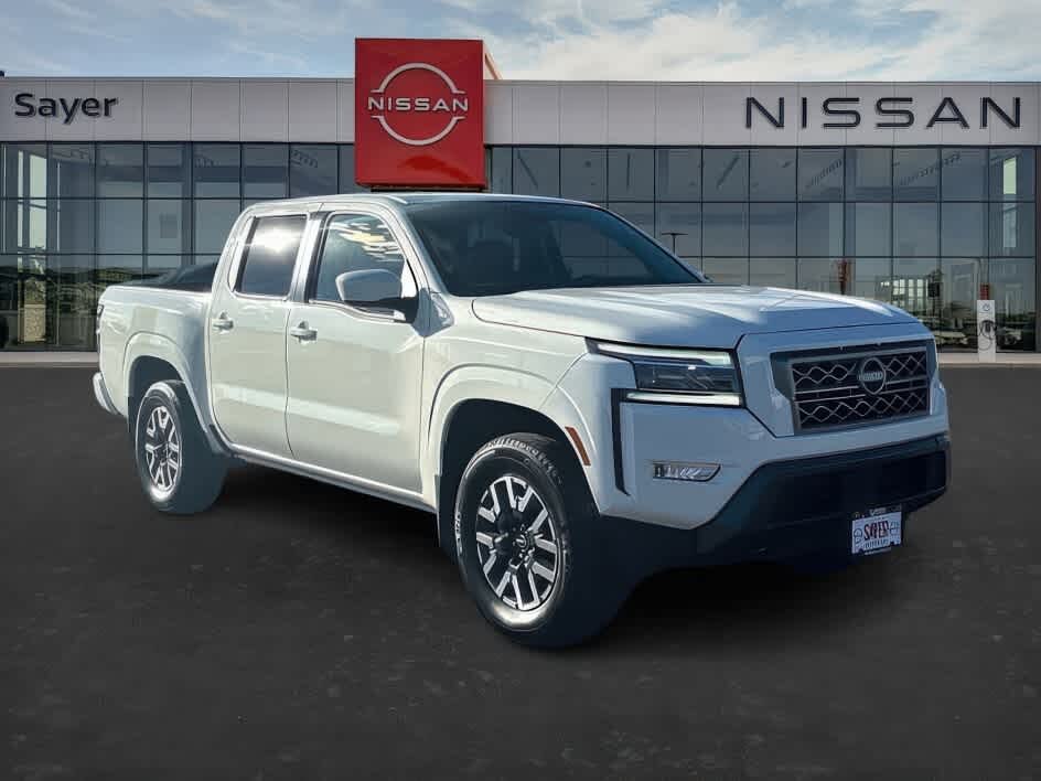 2024 Nissan Frontier SL 4dr Crew Cab 4WD
