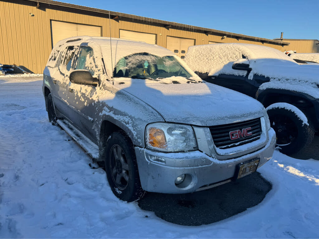 2005 GMC Envoy XUV 4 Dr SLE 4WD SUV
