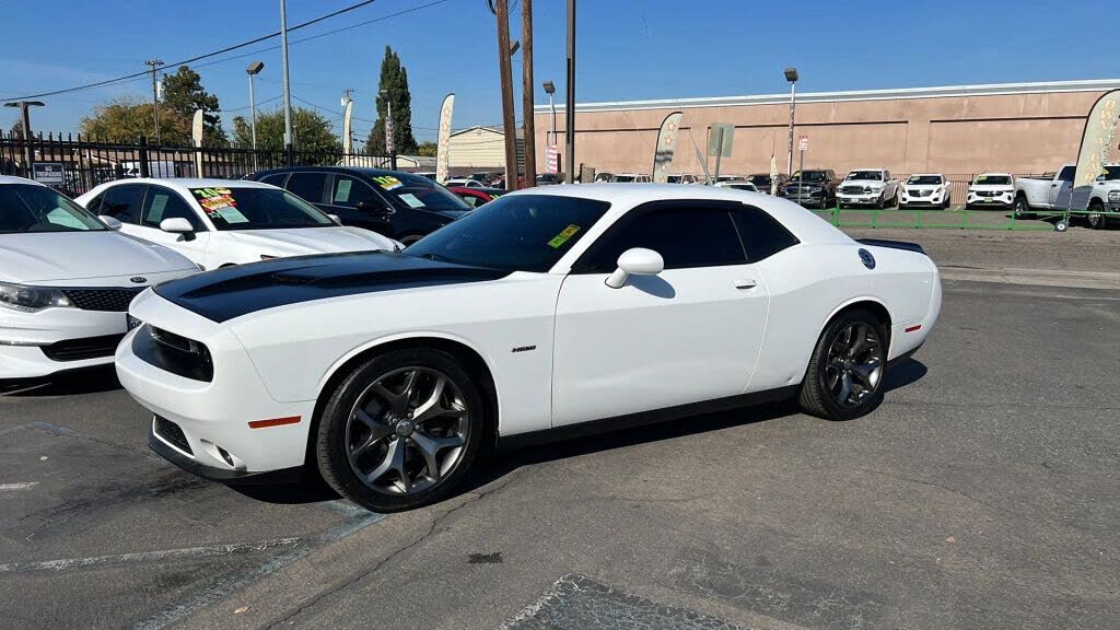 2016 Dodge Challenger R/T RWD