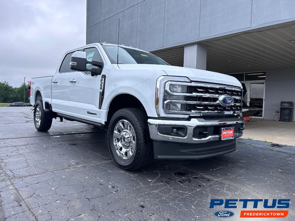 2025 Ford F-350 Super Duty Lariat Crew Cab 4WD