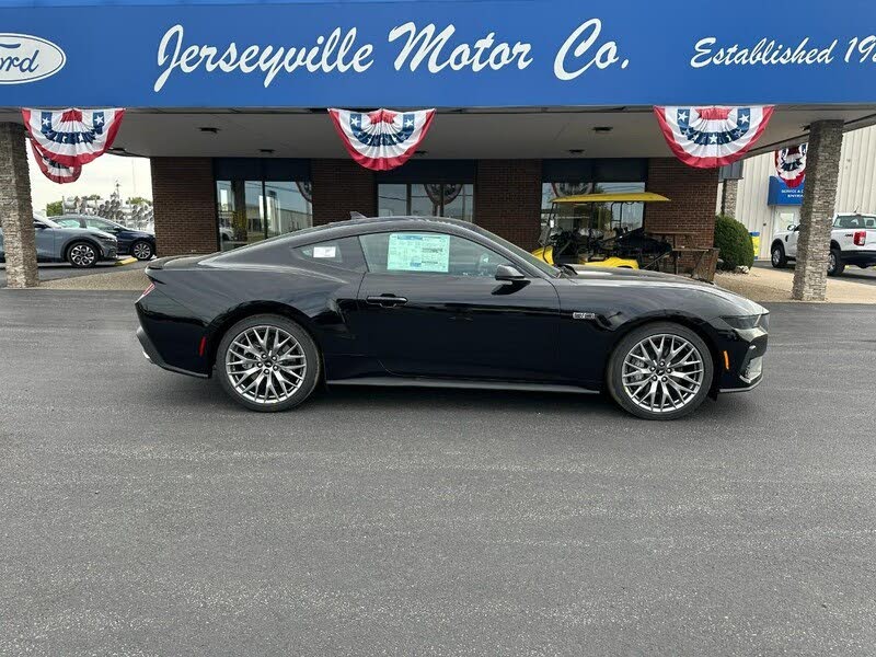2025 Ford Mustang GT Premium Fastback RWD