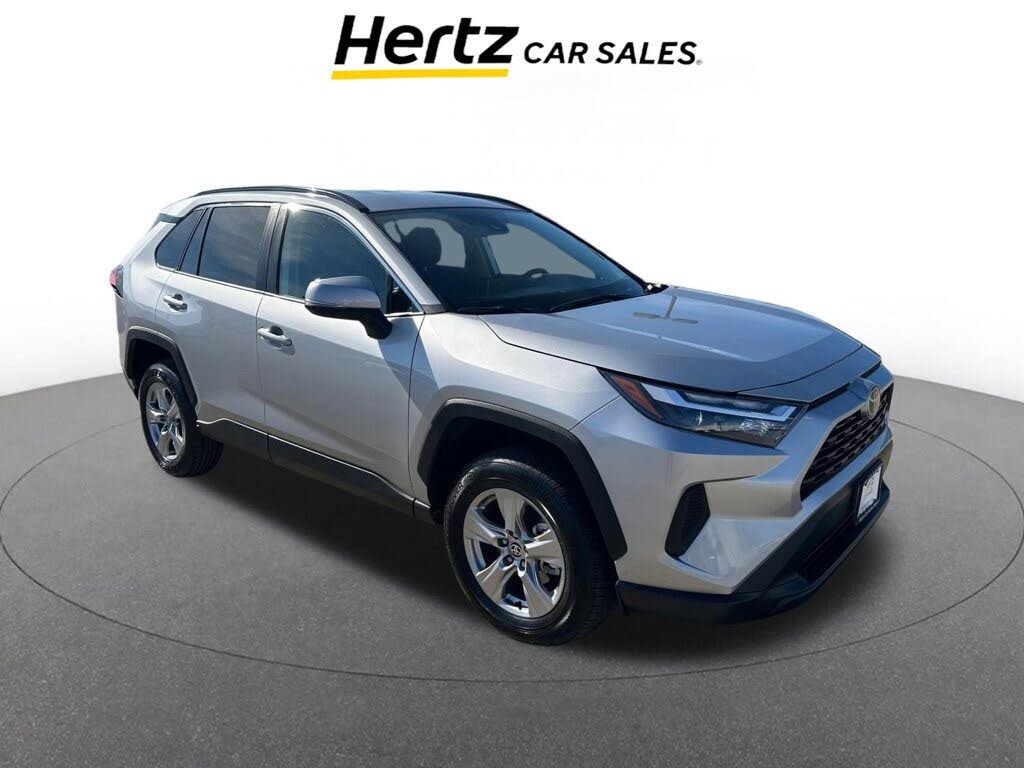 2025 Toyota RAV4 XLE FWD