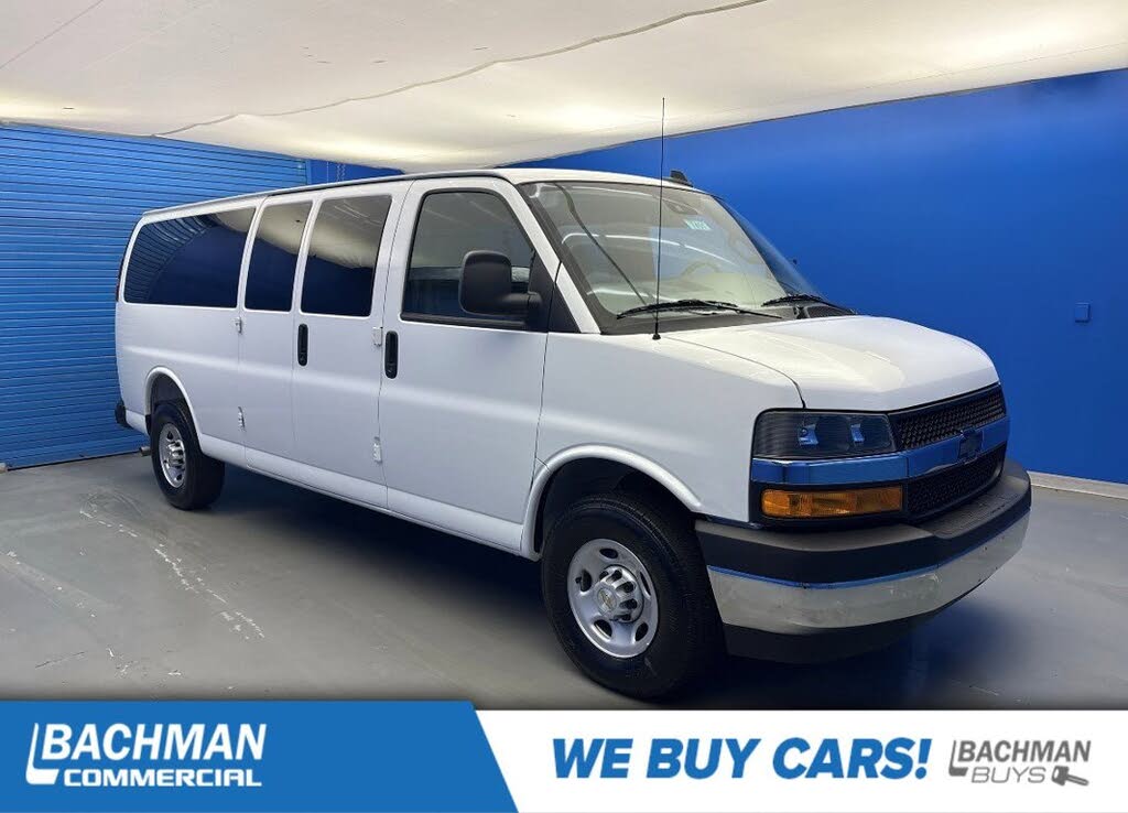 2025 Chevrolet Express 3500 LS Extended RWD