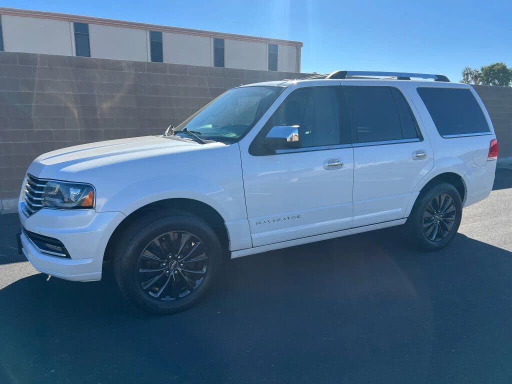 2015 Lincoln Navigator RWD