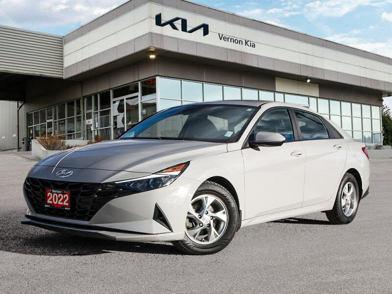 2022 Hyundai Elantra Essential FWD