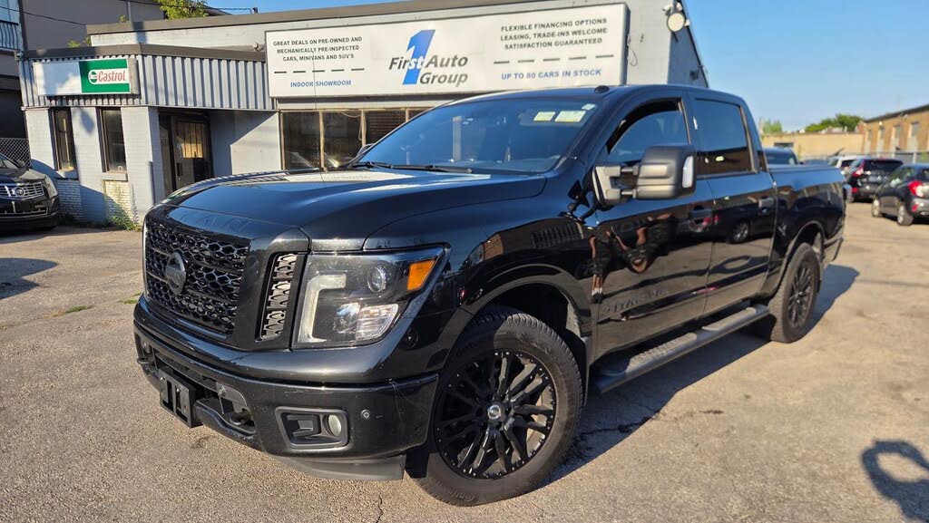 2018 Nissan Titan SV Crew Cab 4WD