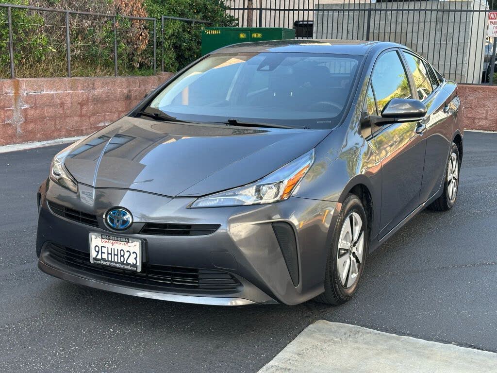 2022 Toyota Prius L Eco FWD