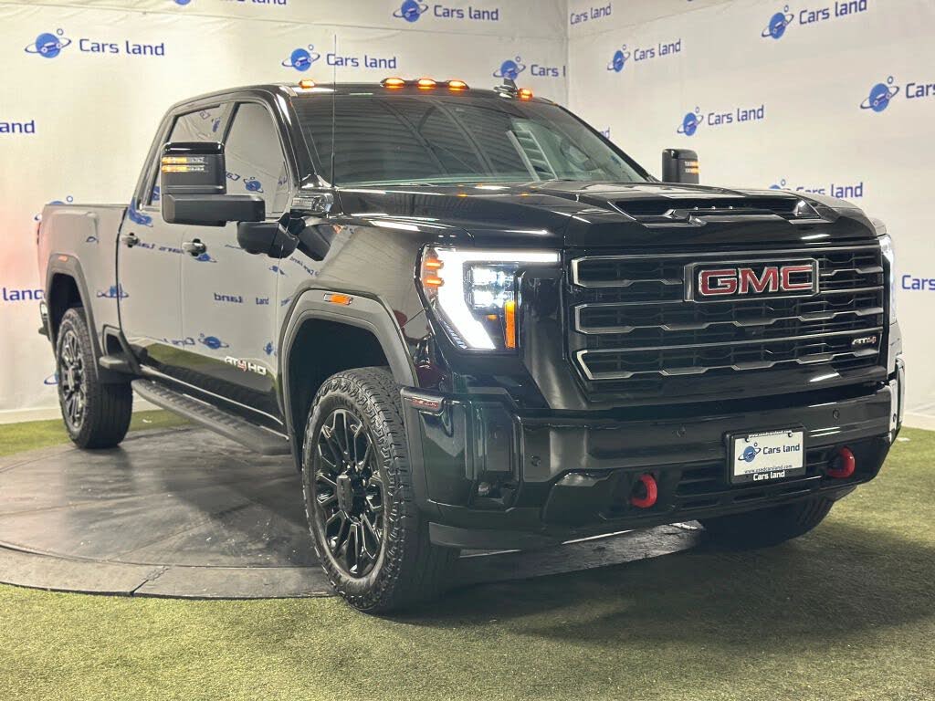 2025 GMC Sierra 2500HD AT4 Crew Cab 4WD