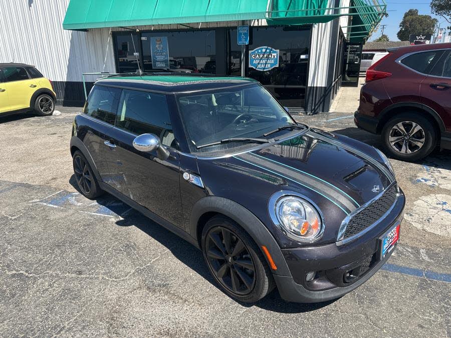 2013 MINI Cooper S Hatchback FWD