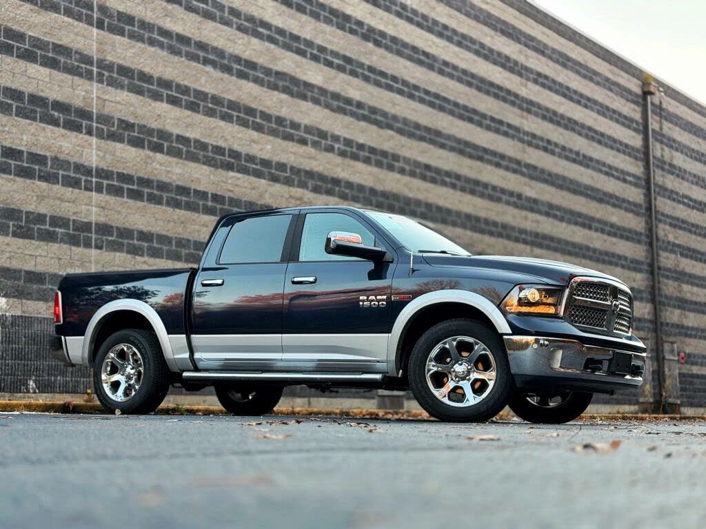 2016 RAM 1500 Laramie Crew Cab 4WD