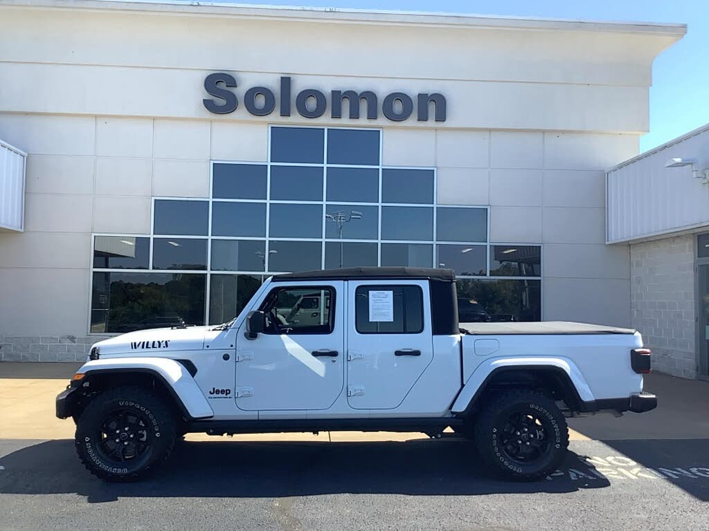 2024 Jeep Gladiator Willys Crew Cab 4WD