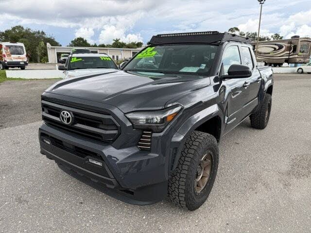2024 Toyota Tacoma SR5 Double Cab 4WD