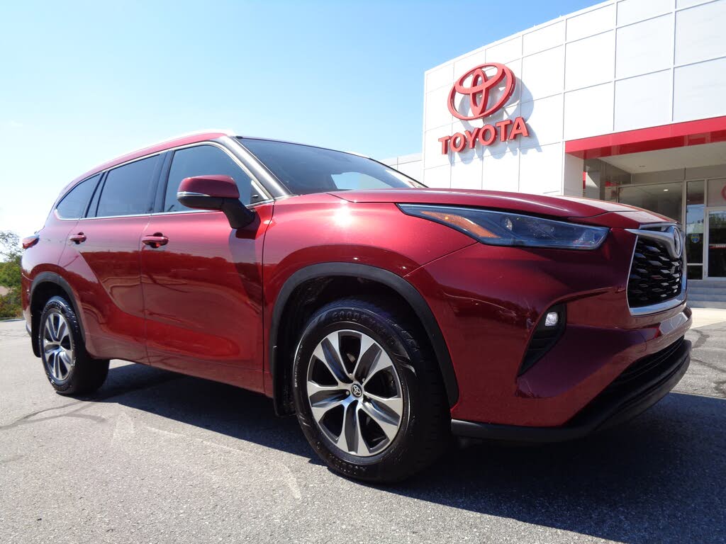 2022 Toyota Highlander XLE AWD