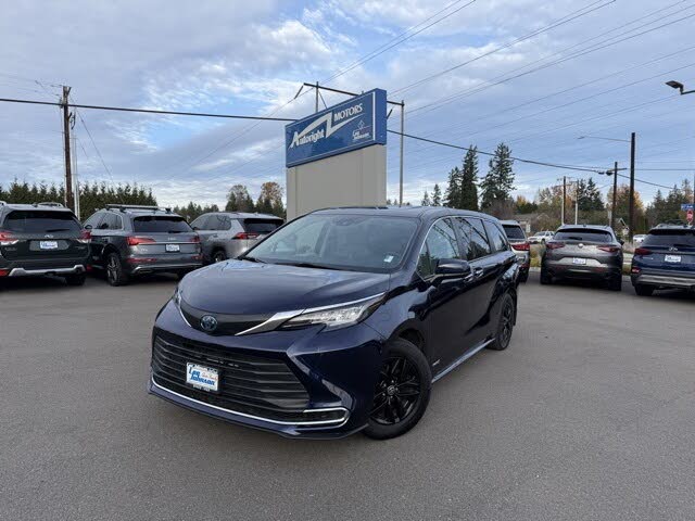 2021 Toyota Sienna XLE 7-Passenger AWD