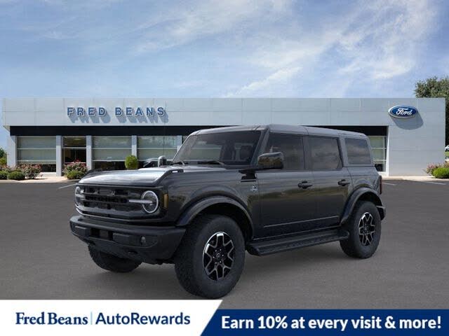 2025 Ford Bronco Outer Banks 4-Door 4WD