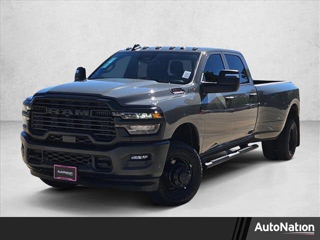 2026 RAM 3500 Tradesman Crew Cab LB DRW 4WD