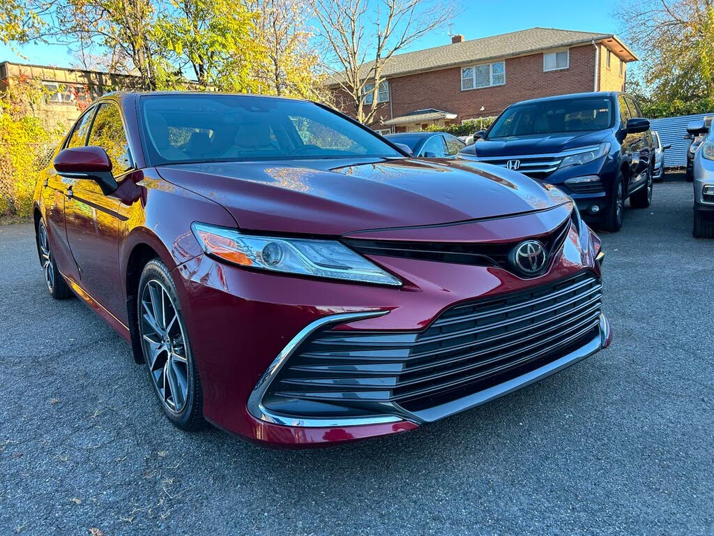 2022 Toyota Camry XLE FWD