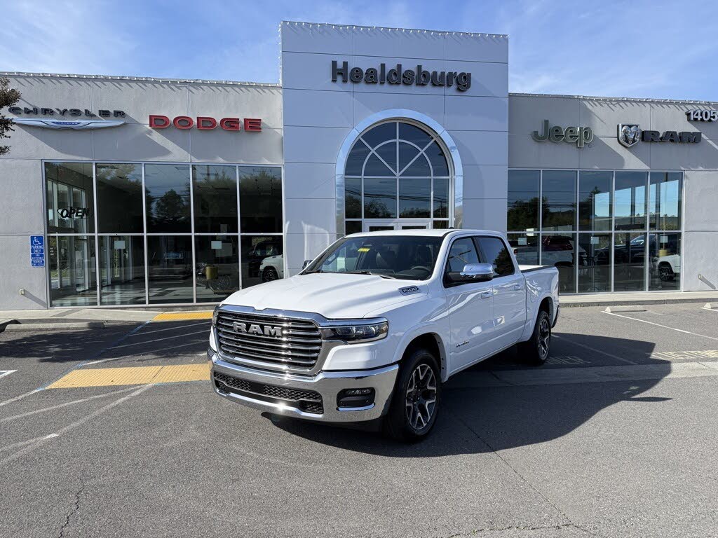 2026 RAM 1500 Laramie Crew Cab 4WD
