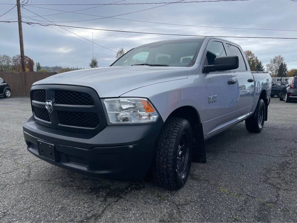 2018 RAM 1500 Express Crew Cab 4WD