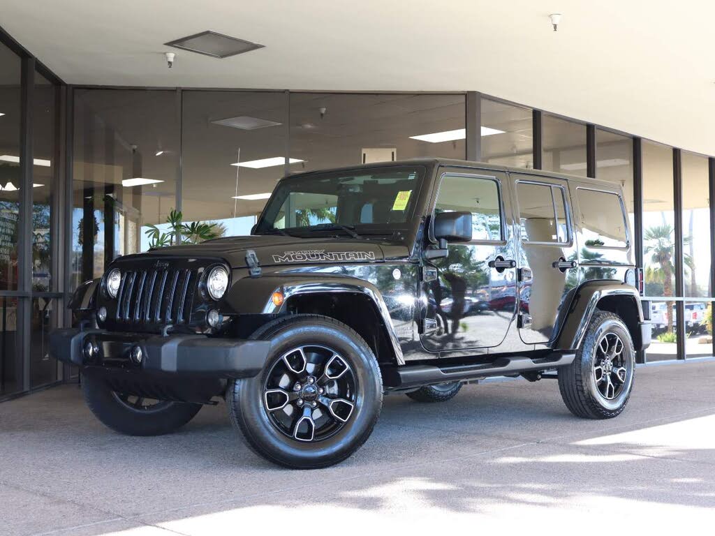 2017 Jeep Wrangler Unlimited Smoky Mountain 4WD