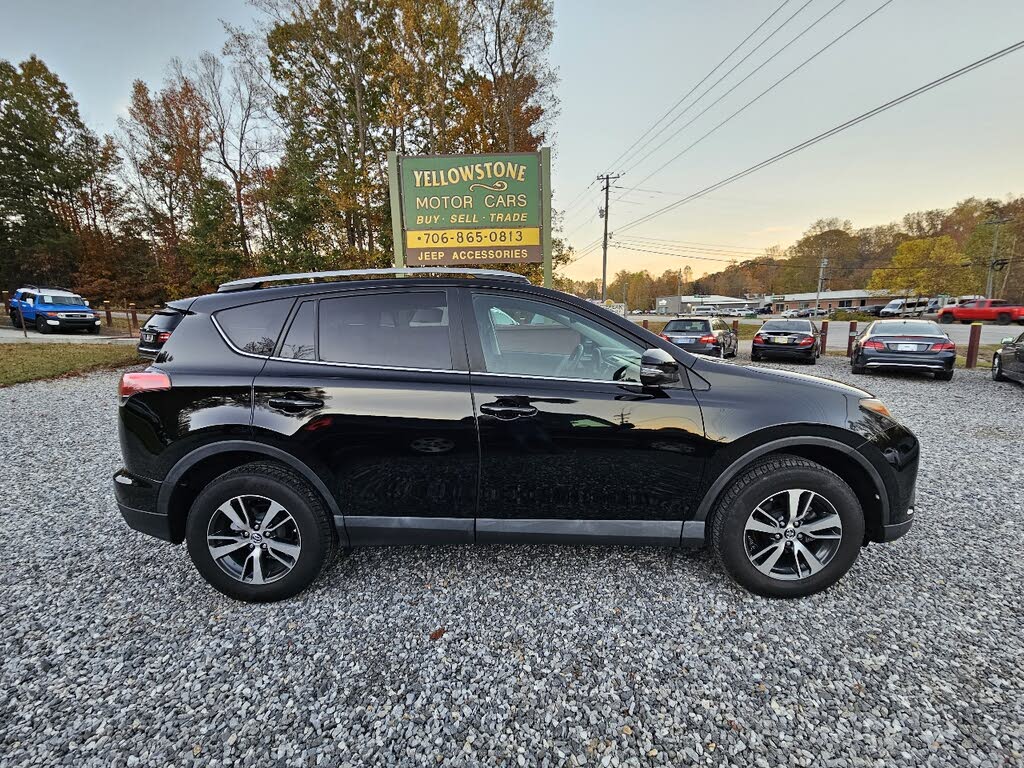 2017 Toyota RAV4 XLE