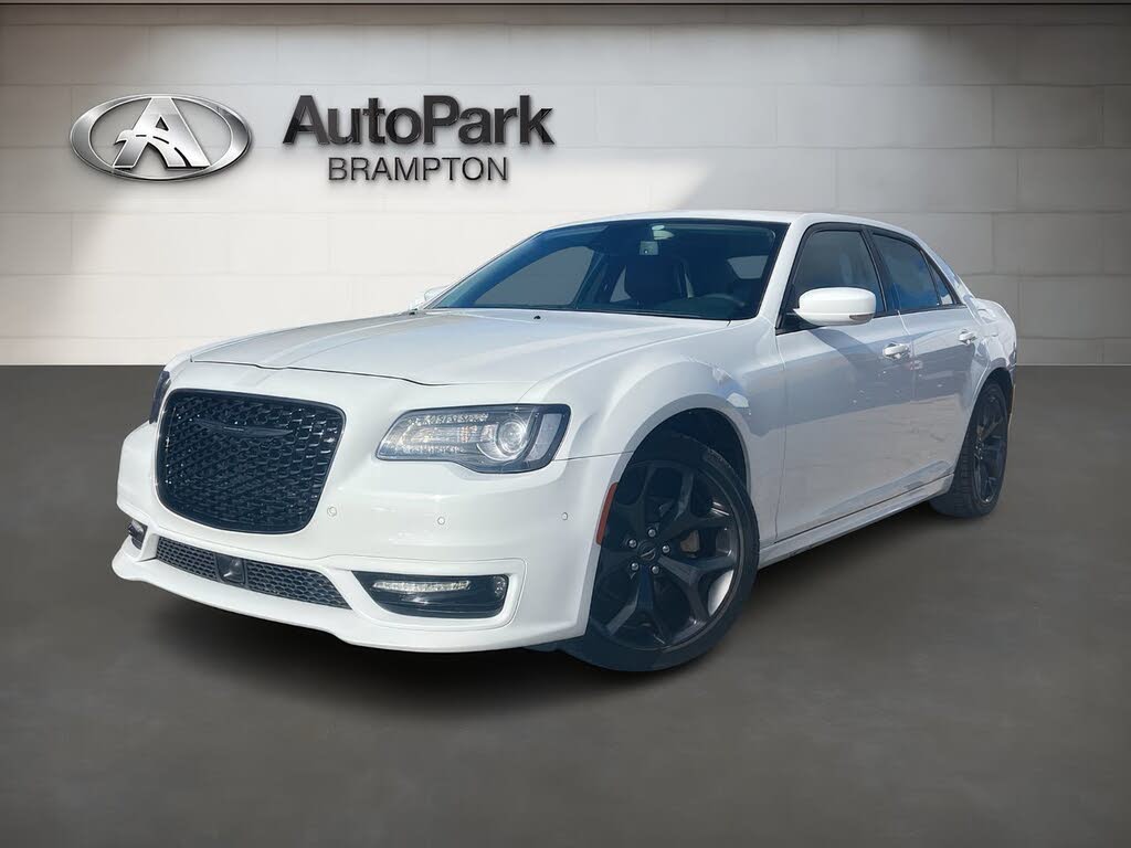 2023 Chrysler 300 Touring L RWD