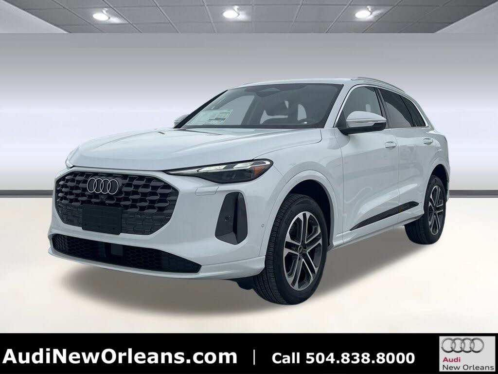 2025 Audi Q5 quattro Premium 40 TFSI