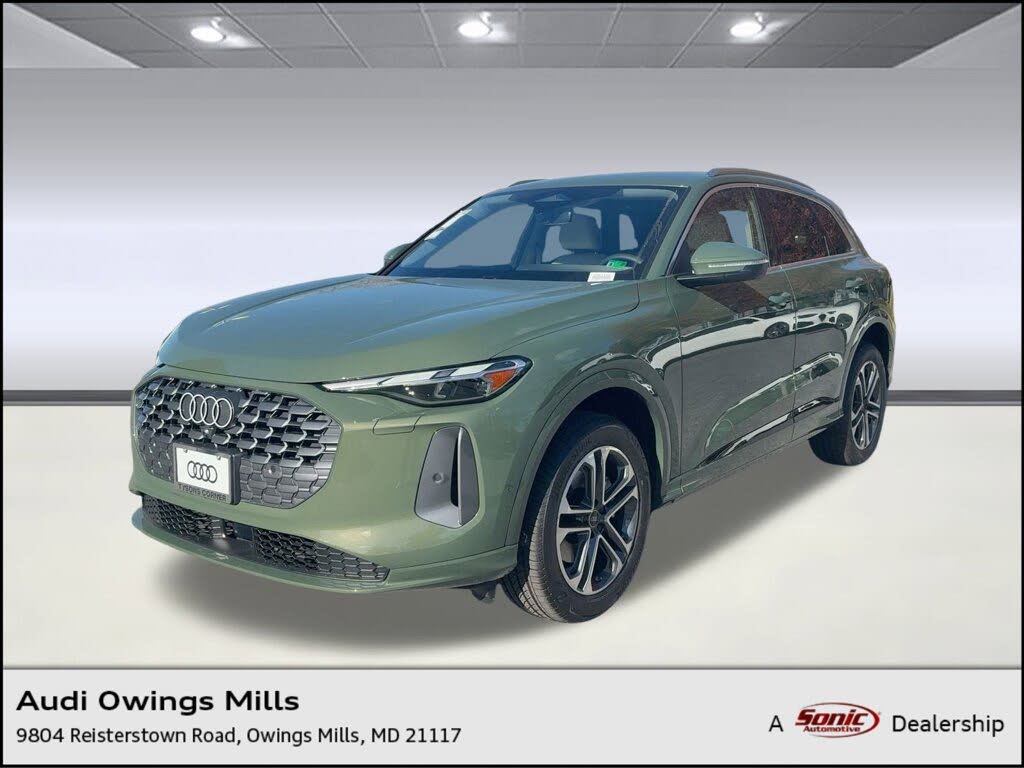 2025 Audi Q5 quattro Premium 40 TFSI