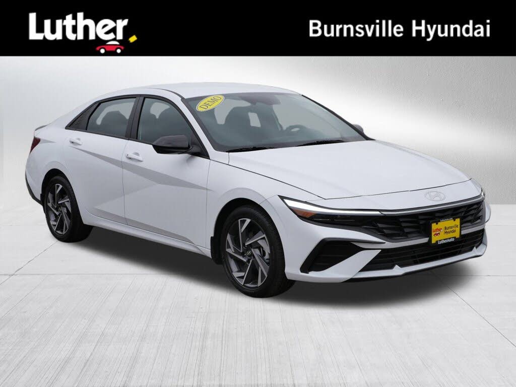 2025 Hyundai Elantra SEL Sport FWD