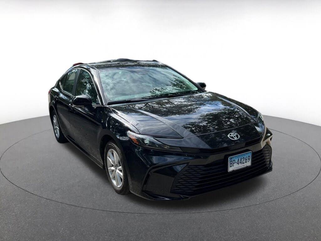 2025 Toyota Camry LE FWD
