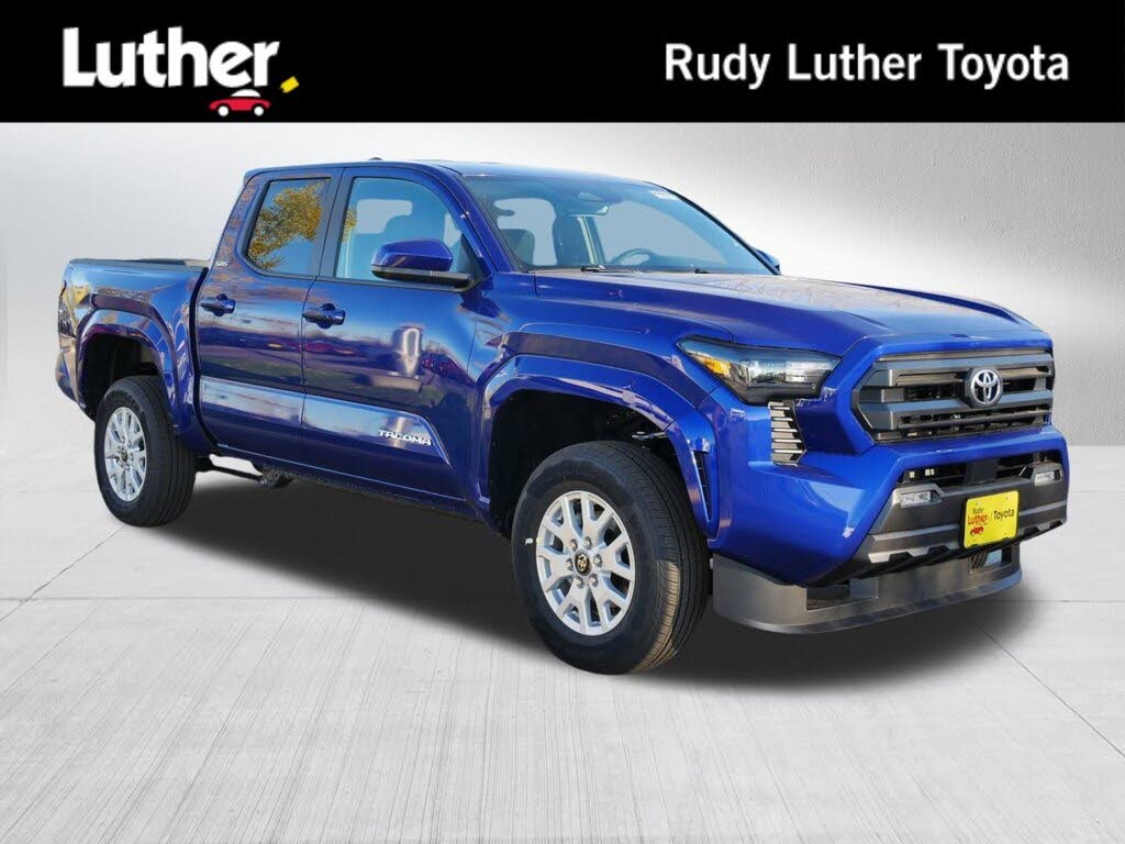 2025 Toyota Tacoma SR5 Double Cab 4WD