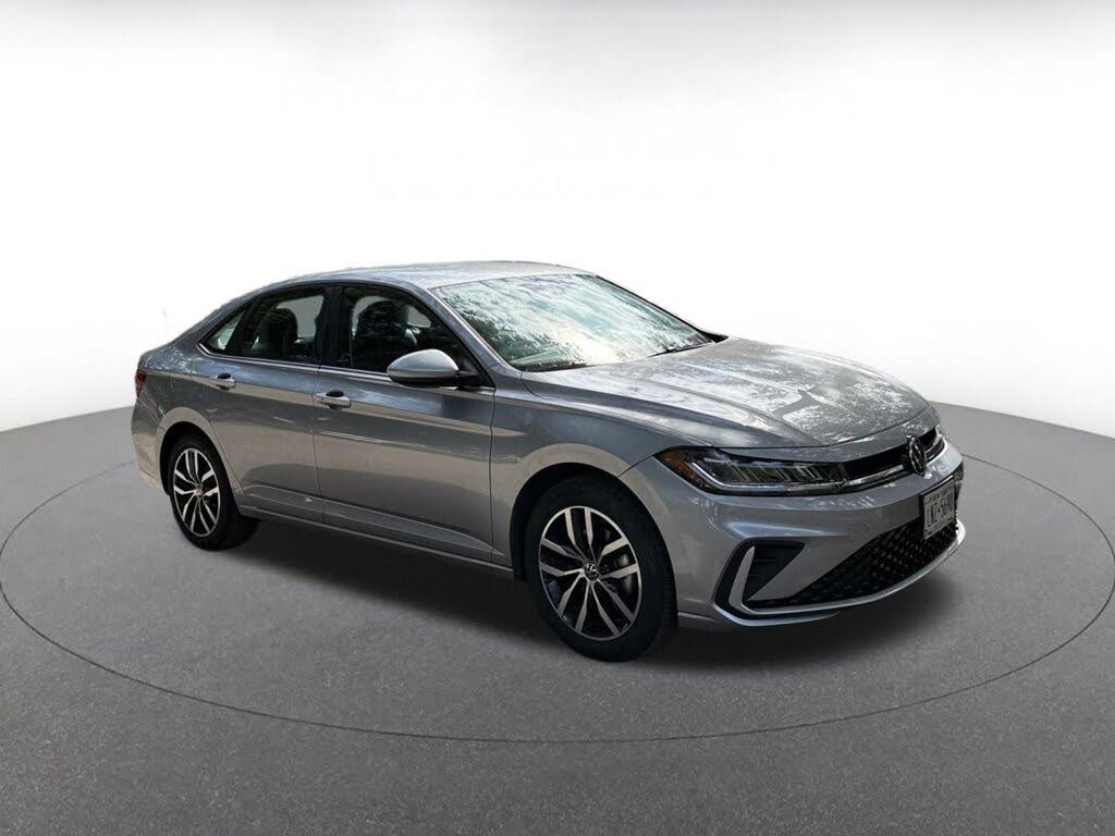 2025 Volkswagen Jetta SE FWD