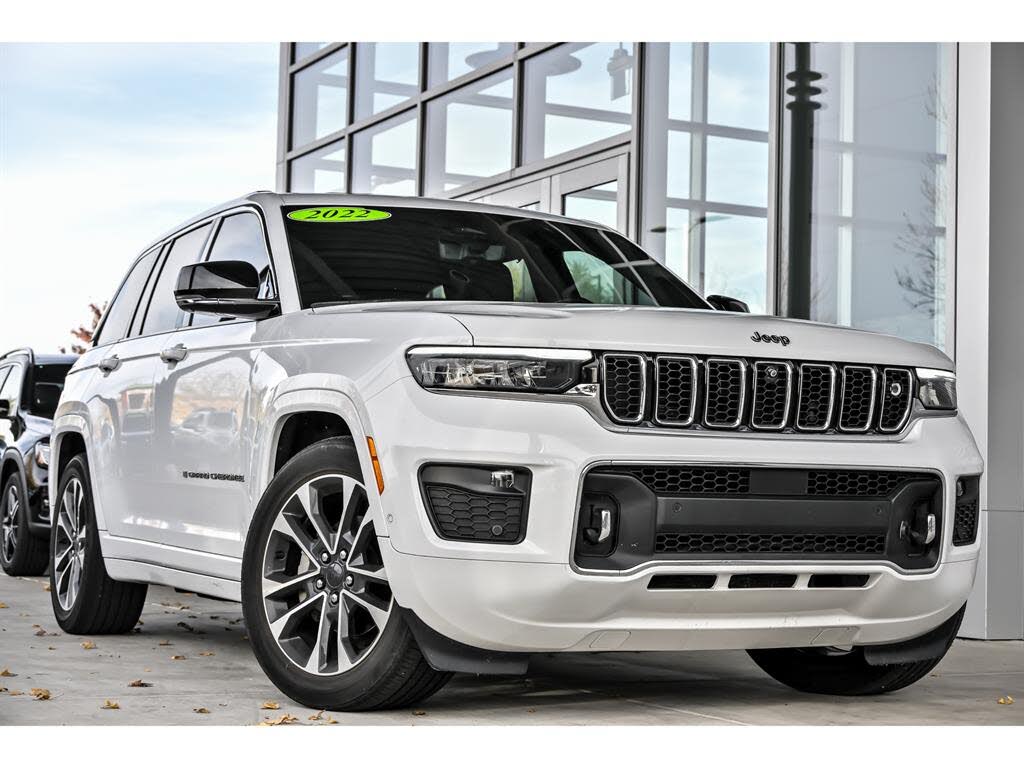 2022 Jeep Grand Cherokee Overland 4WD