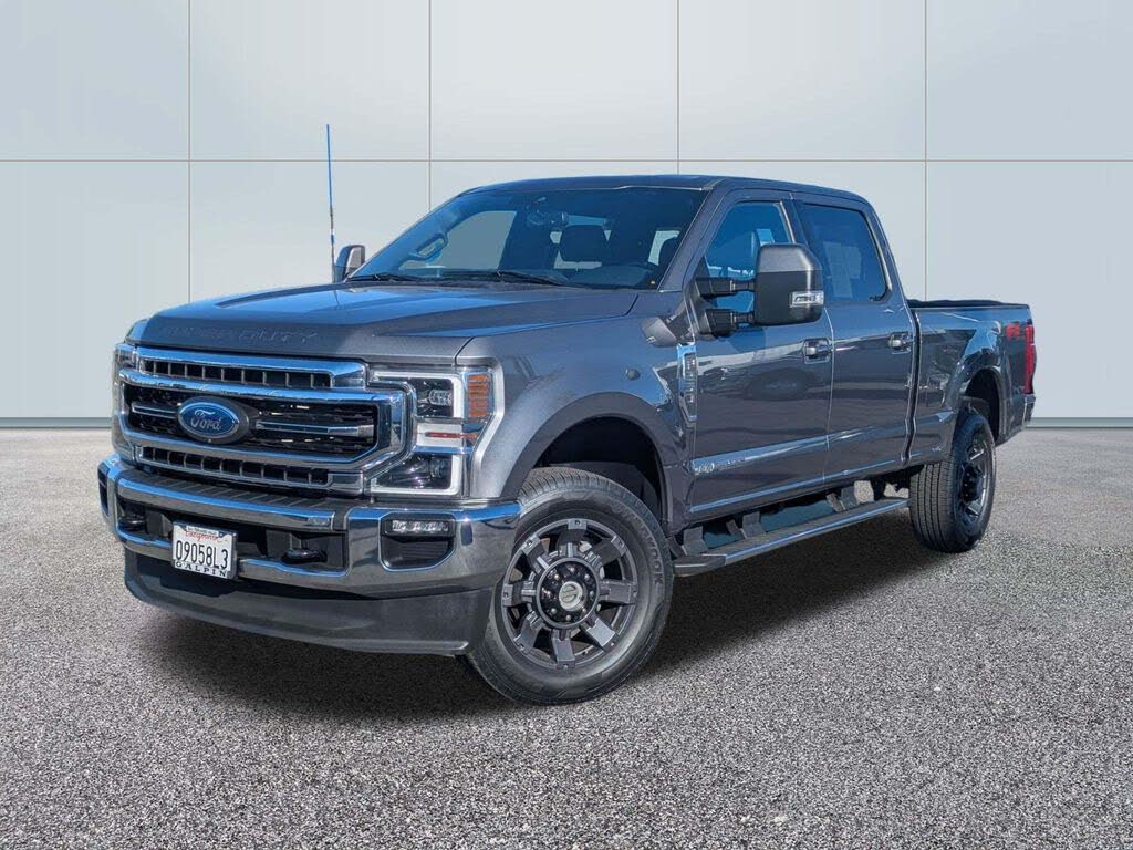 2022 Ford F-250 Super Duty Lariat Crew Cab 4WD