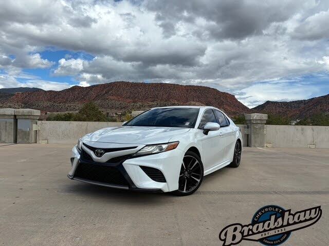 2019 Toyota Camry XSE FWD