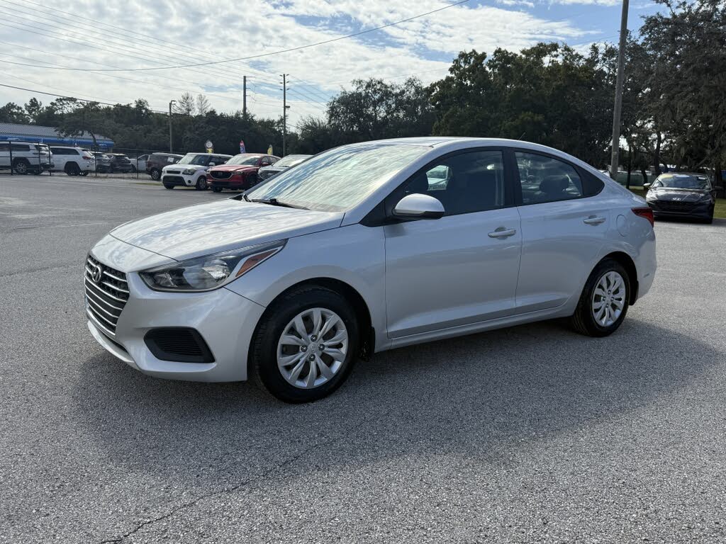 2022 Hyundai Accent SE FWD