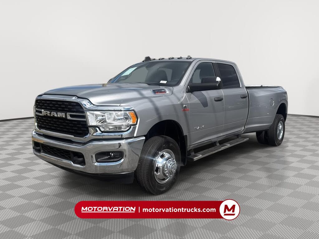 2022 RAM 3500 Big Horn Crew Cab LB DRW 4WD