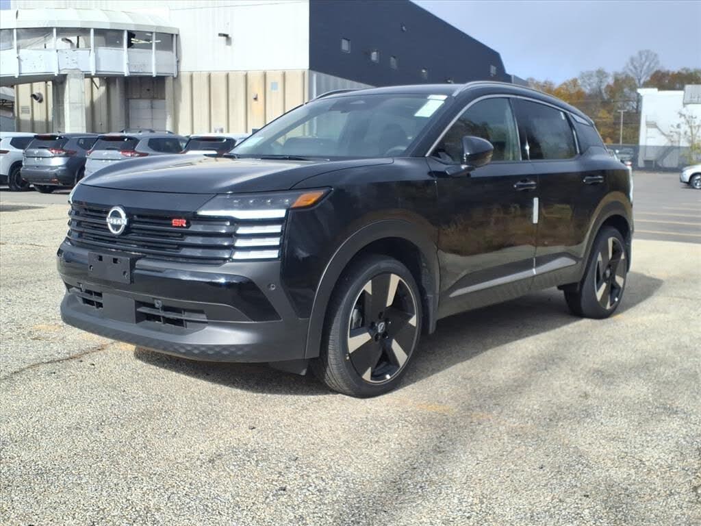 2025 Nissan Kicks SR AWD