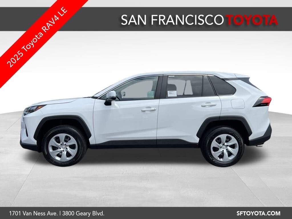 2025 Toyota RAV4 LE FWD
