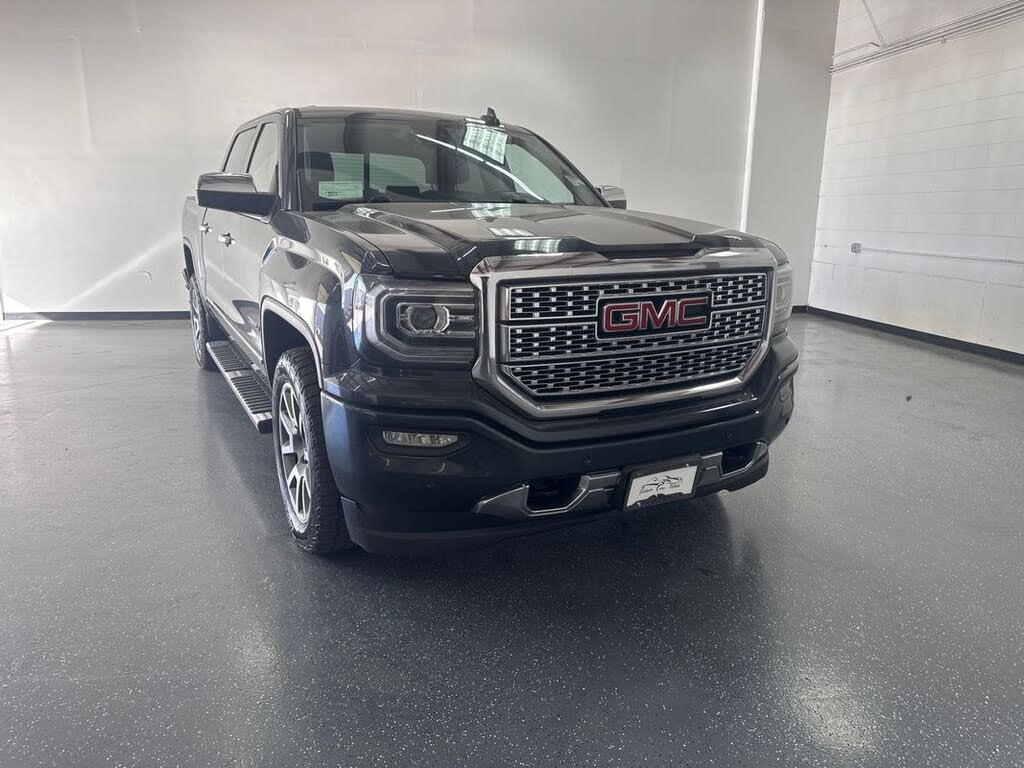 2017 GMC Sierra 1500 Denali Crew Cab 4WD