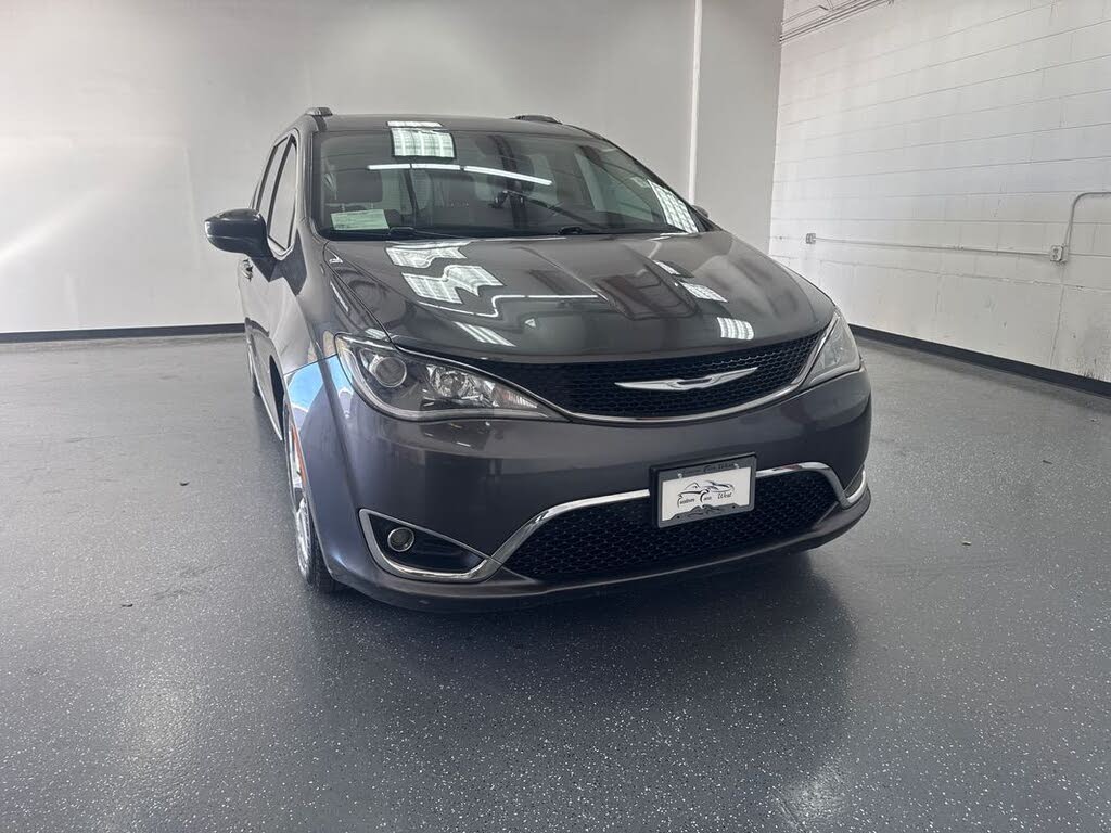 2018 Chrysler Pacifica Touring L FWD