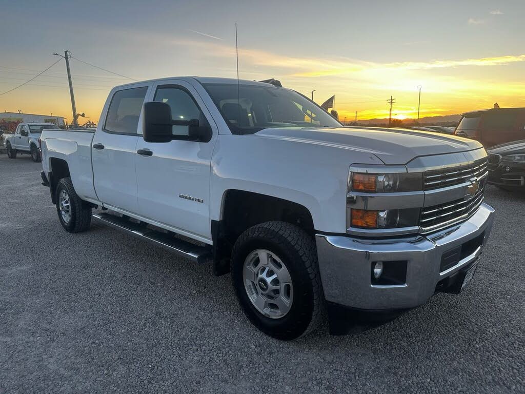 2015 Chevrolet Silverado 2500HD LT Crew Cab 4WD