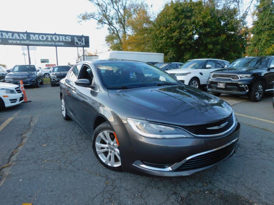 2015 Chrysler 200 Limited Sedan FWD