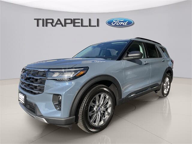 2025 Ford Explorer Active AWD