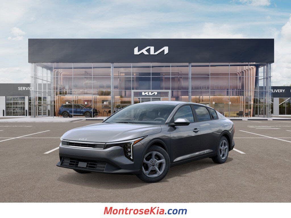 2025 Kia K4 LXS FWD