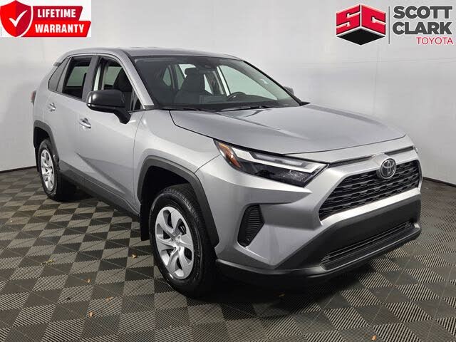 2025 Toyota RAV4 LE FWD