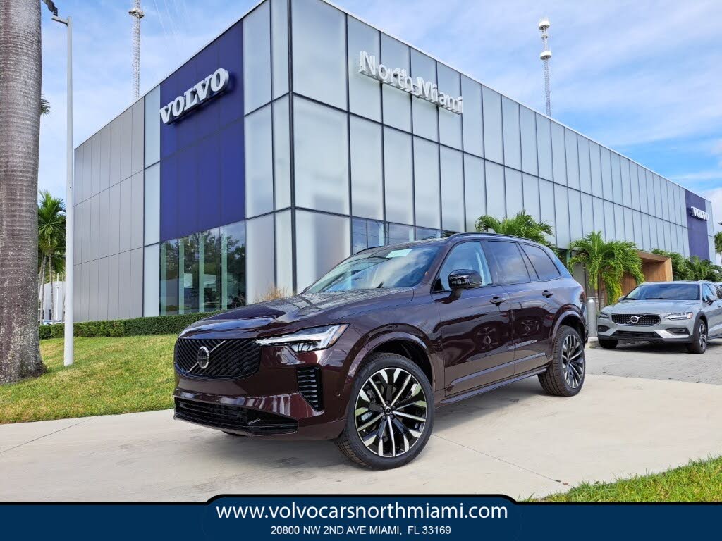 2026 Volvo XC90 B6 Ultra Dark 7-Passenger AWD