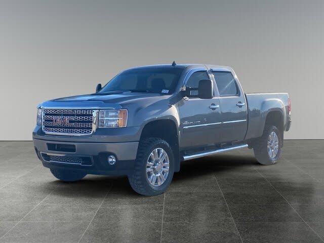 2014 GMC Sierra 2500HD Denali Crew Cab SB 4WD